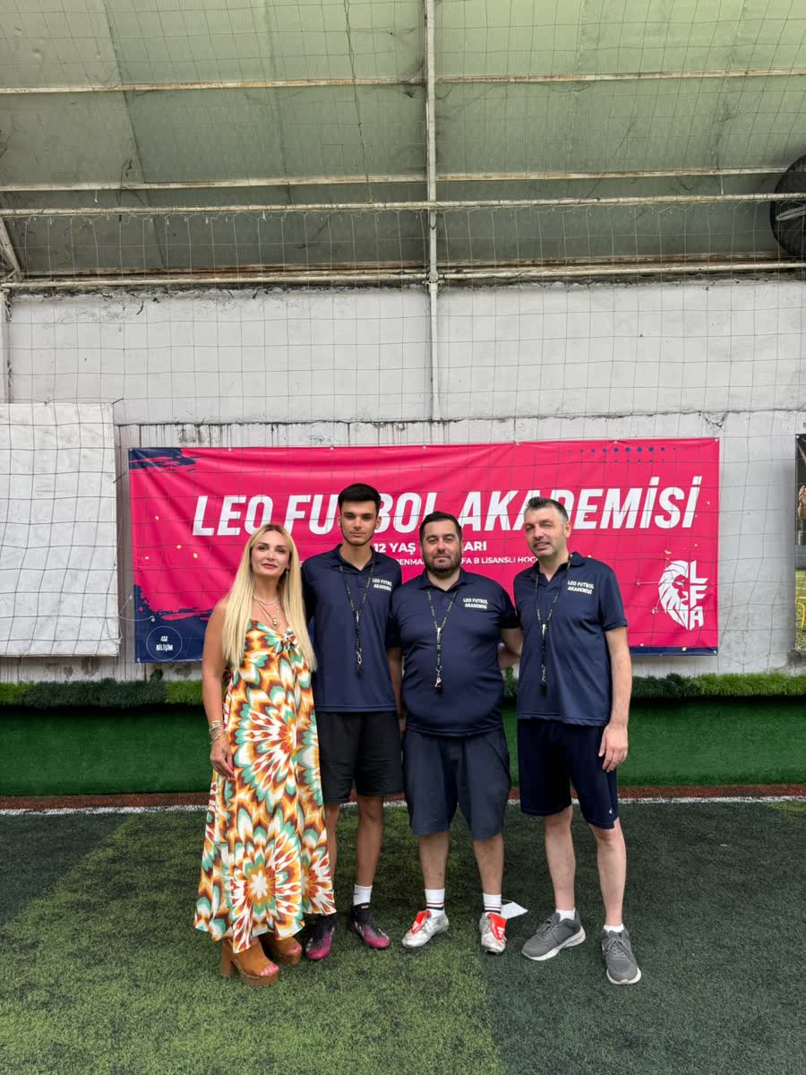 Leo Futbol Akademisi yönetim ve antrenör kadrosu